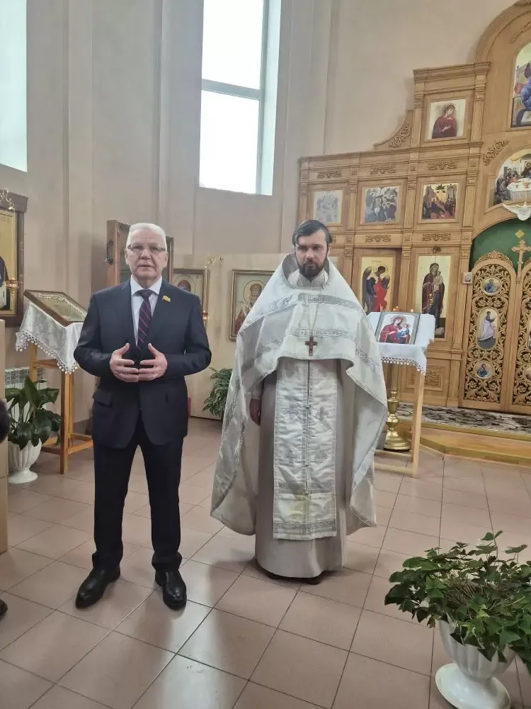 Николай Угаслов Хулаҫырми вӑтам шкул ачисене кӑҫал та Раштавпа саламларӗ
