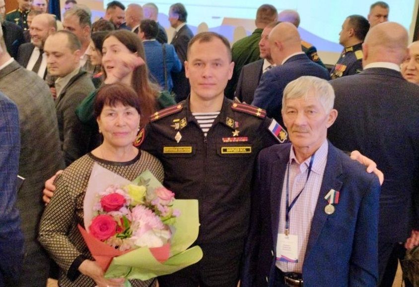 Раççей Геройӗн ашшӗне Николай Марцева Мускавра «Салтак Ашшӗ» медальпе чысланă