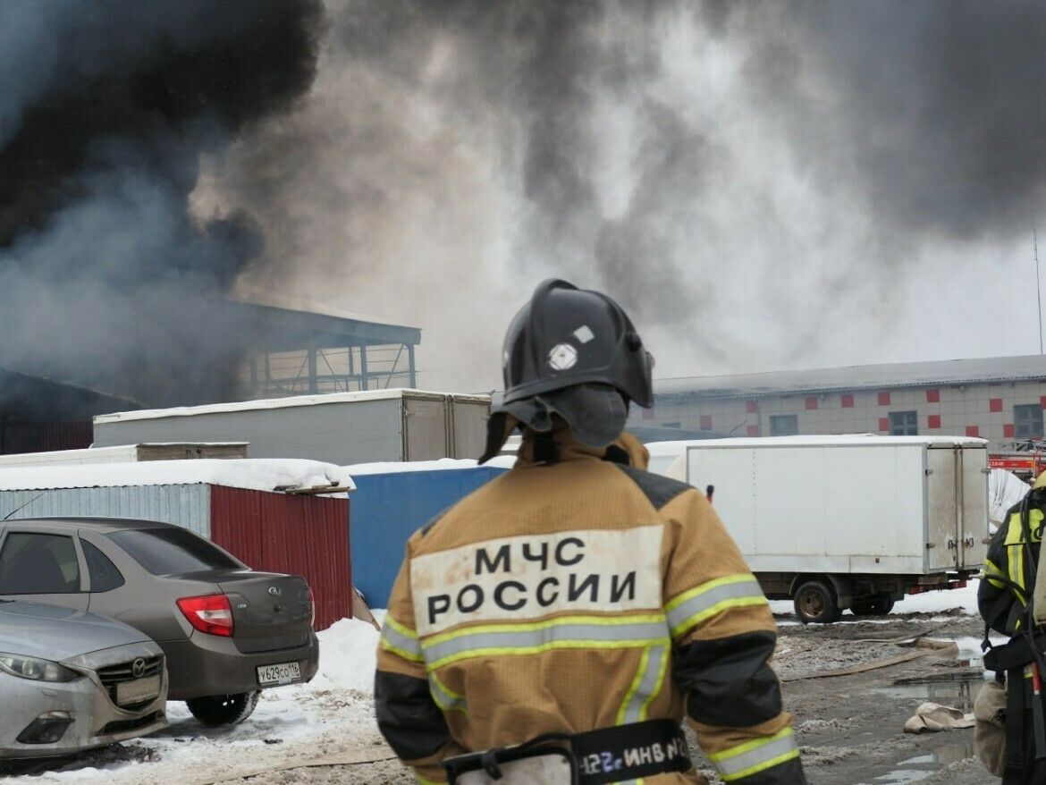 Ешӗлвар хулинчи общежитире паян 3 çын çунса вилнӗ
