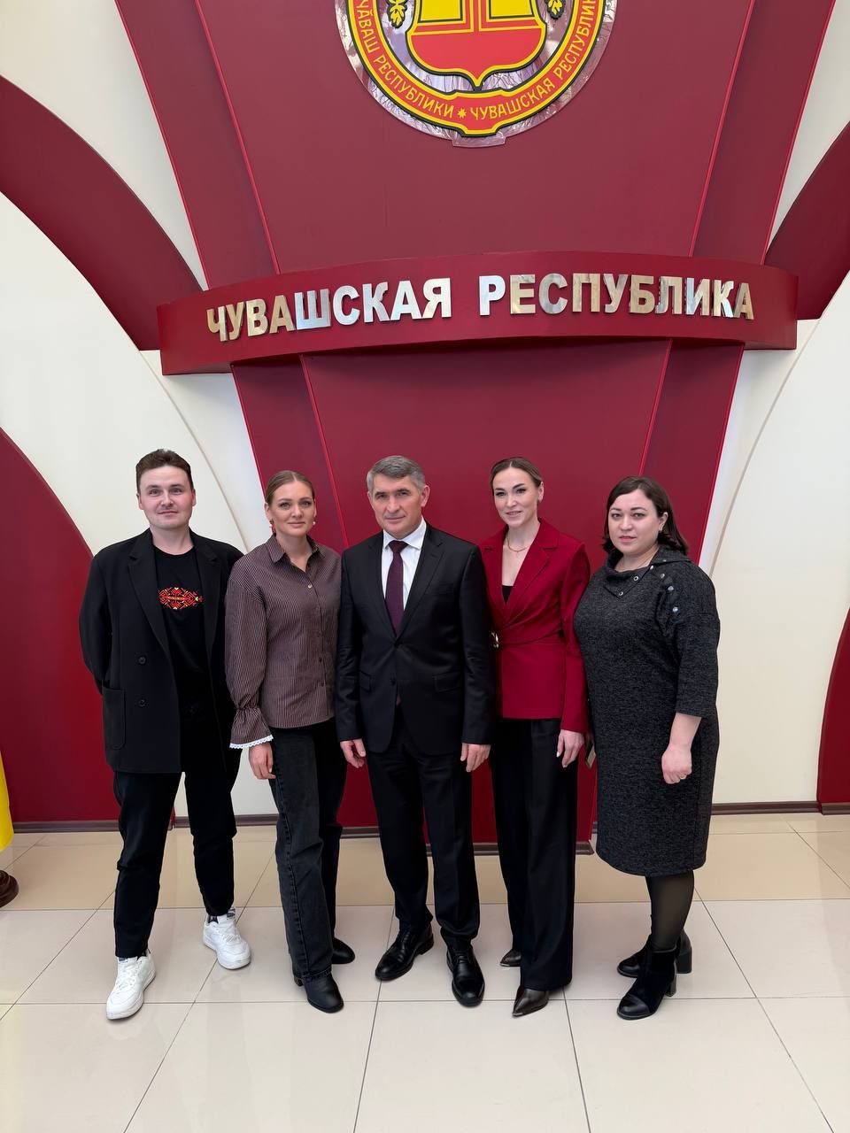 А.Александров Чăваш Ен Пуçлăхӗпе иртнӗ пресс-конференцире чăваш чӗлхин пуласлăхӗ çинчен ыйту çӗкленӗ
