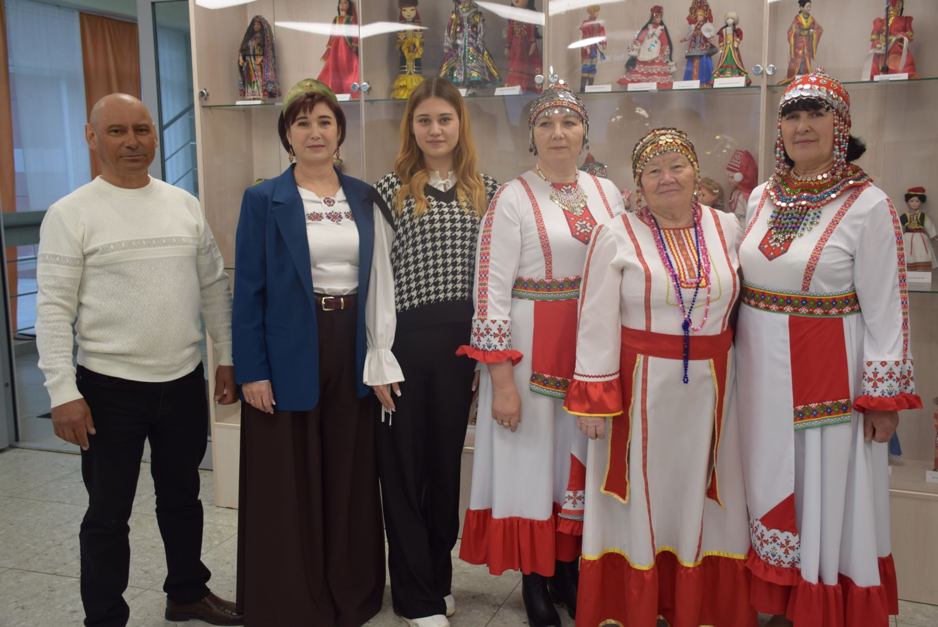 Хусанти Туслăх Çуртӗнче #МЫВМЕСТЕ Халăхсен хушшинчи преми клубне çӳрекенсен анлă тӗлпулăвӗ иртрӗ