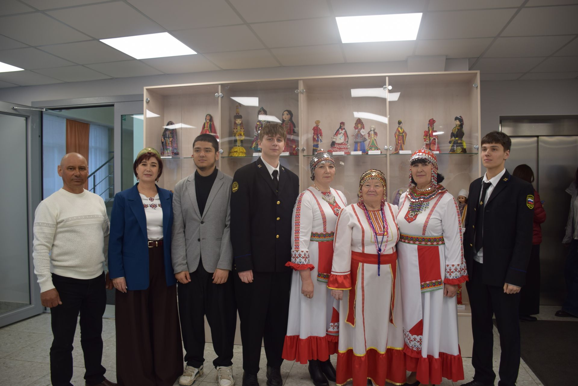 Хусанти Туслăх Çуртӗнче #МЫВМЕСТЕ Халăхсен хушшинчи преми клубне çӳрекенсен анлă тӗлпулăвӗ иртрӗ