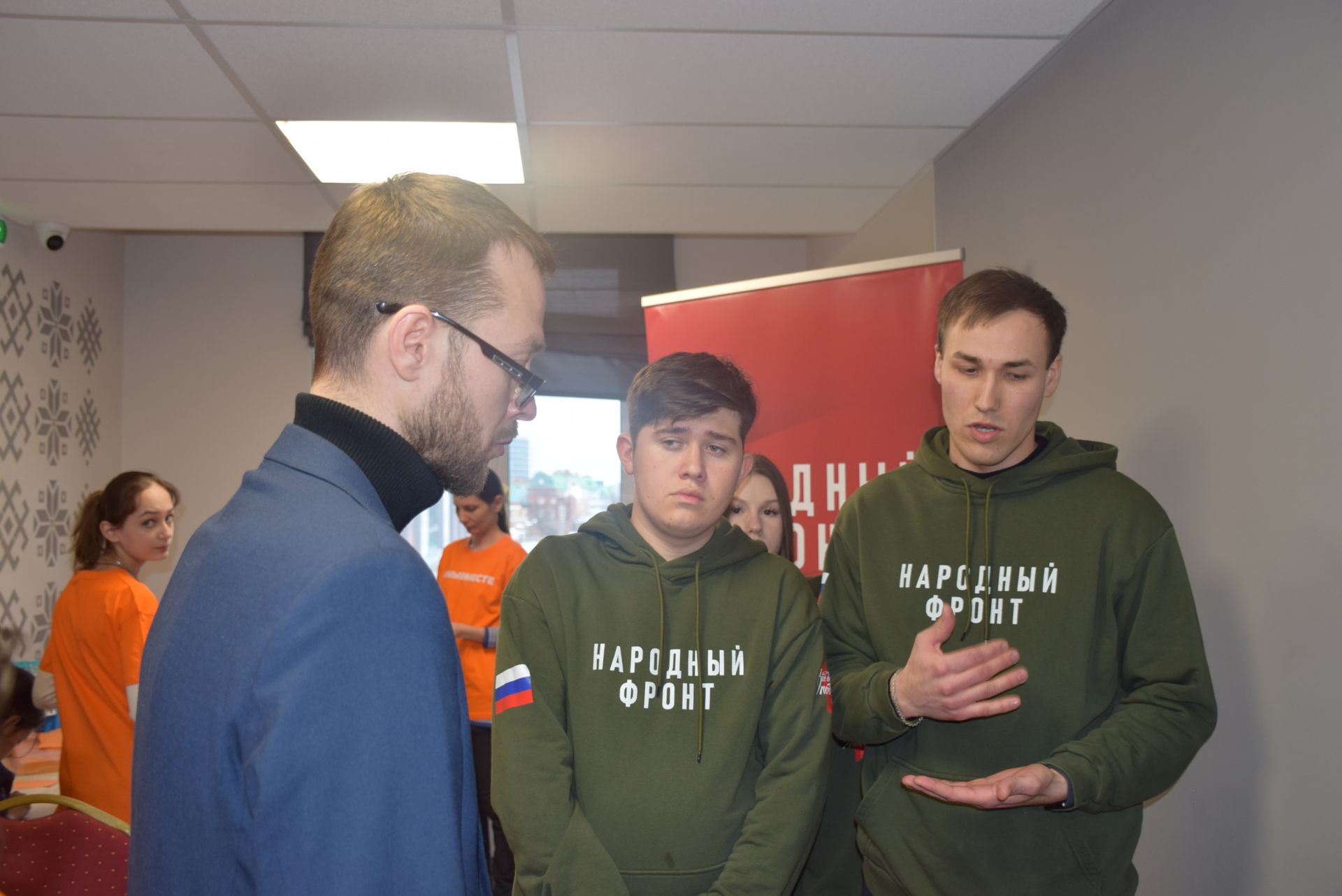 Хусанти Туслăх Çуртӗнче #МЫВМЕСТЕ Халăхсен хушшинчи преми клубне çӳрекенсен анлă тӗлпулăвӗ иртрӗ