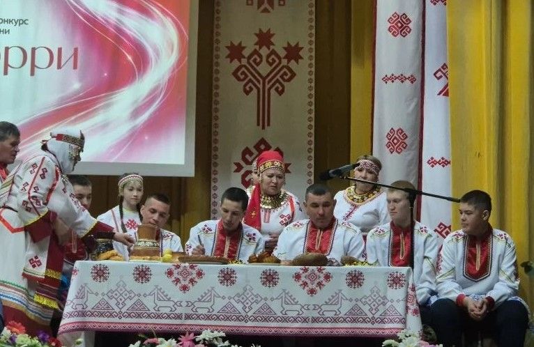 «Никрут юрри» фестиваль-конкурсăн зонăри тапхăрӗ Çӗпрелӗнче иртрӗ