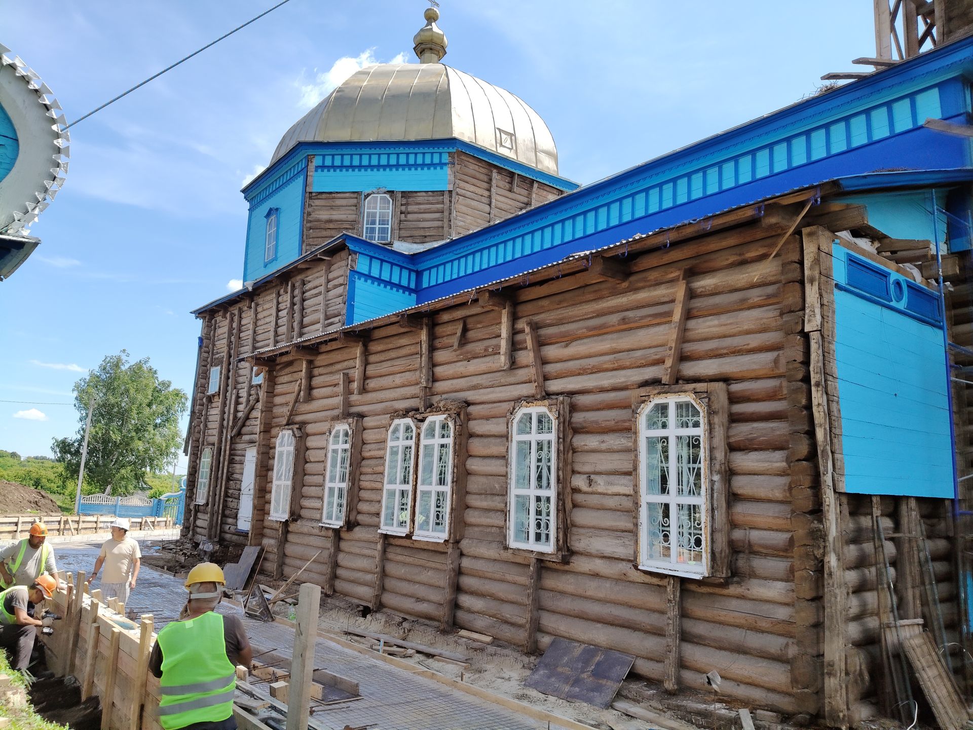 200 çул Пантелеймон патне çӳреççӗ