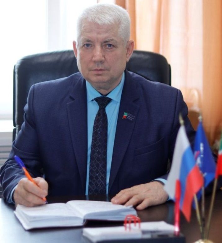 Алексей Ярухина «Раççей Федерацийӗн хăйтытăмлăх управленийӗн тава тивӗçлӗ ӗçченӗ» хисеплӗ ят панă