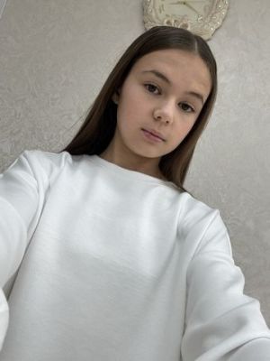 Милана Макарова: «Пӗр класра вӗренекенсемпе пӗрле «Кукаçи пиçиххийӗ» ятлă кино ӳкеретпӗр»