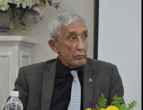 Шупашкарта Атнер Петрович Хусанкай 75 çул тултарнă ятпа çавра сӗтел иртнӗ