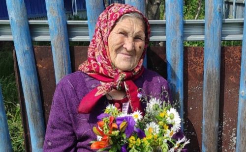 Паян – Ватăсен кунӗ: Йӳккелӗнче пурăнакан 84-ри Анна аппа халӗ те библиотека ирттерекен конкурссене хастар хутшăнать