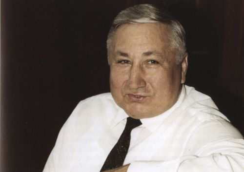 Агтас Галиахметов: «Инженер-механик профессийӗпе çухалса каймастăнах терӗ атте»
