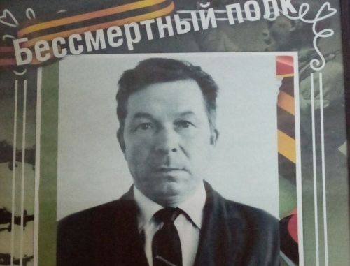 #МойГеройМояСемья: Будучи шофером на фронте, сержант Федоров перевозил в медсанбат тысячи раненых, а свою машину любил больше себя