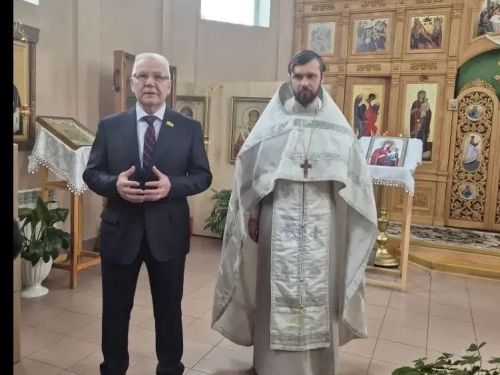 Николай Угаслов Хулаҫырми вӑтам шкул ачисене кӑҫал та Раштавпа саламларӗ