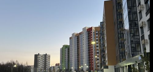 В 2025 году Госжилфонд передал детям-сиротам 450 квартир
