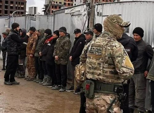 Йӗркене пăсакан 951 мигранта тытнă