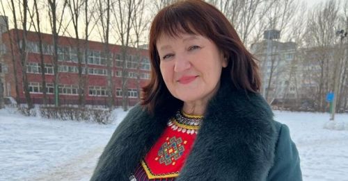 Елена АЛЕКСЕЕВА-АКСУПИ: «КАЛАВСЕМ ÇЫРМА ХАВХАЛАНУ КИРЛӖ»