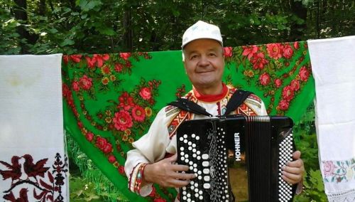 САДОВНИКОВ ХУТЬ ХĂШ ХАЛĂХĂН КОНЦЕРТНЕ ИЛЕМ КӲРЕТ