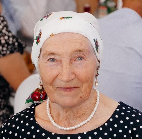 Елена Федоровна Мулеевăна юбилей ячĕпе саламлатпăр!