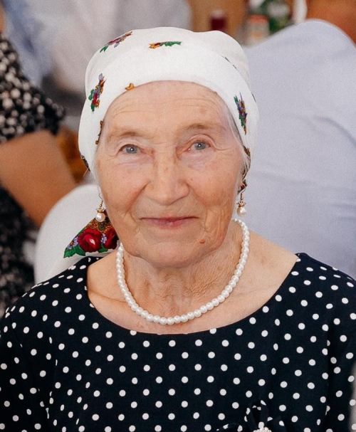 Елена Федоровна Мулеевăна юбилей ячĕпе саламлатпăр!