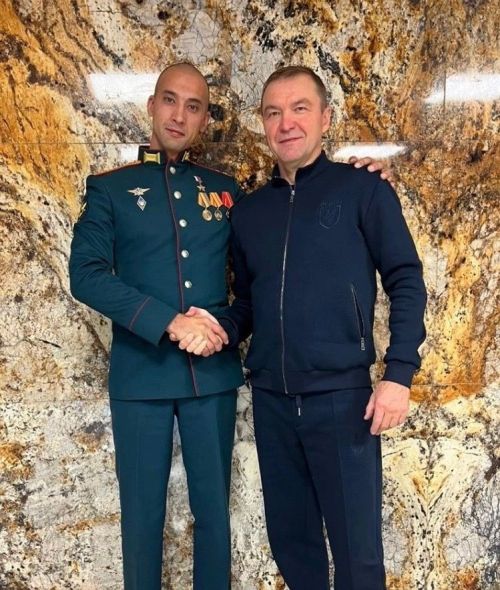 Тутарстанри Чăваш наципе культура автономийӗн ертӳçи Раççей Геройӗпе Расим Баксиковпа тӗл пулнă