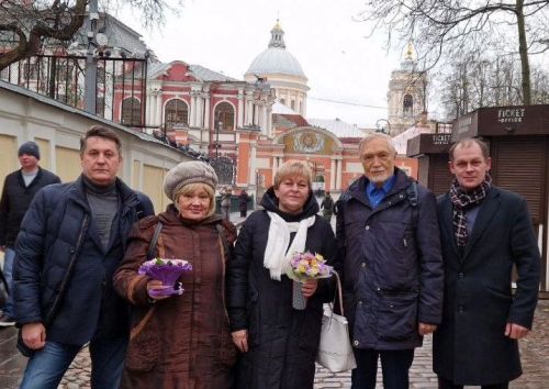 Иакинф Бичурин палăкӗ умӗнче пуç тайса таврăнтăмăр