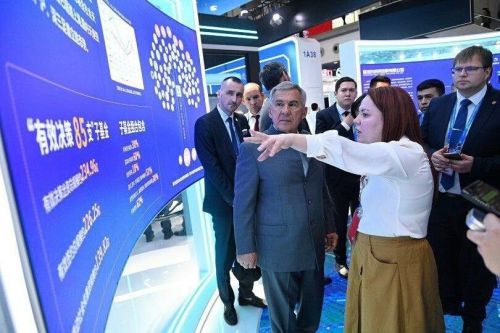 Тутарстан Раисӗ Китайра