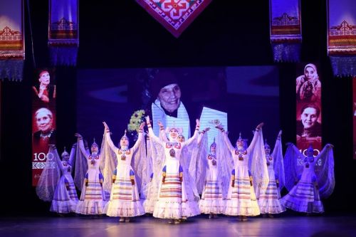 Ӗнер Шупашкарта Вера Кузьмина çуралнăранпа 100 çул çитнине халалланă асăну каçӗ иртнӗ