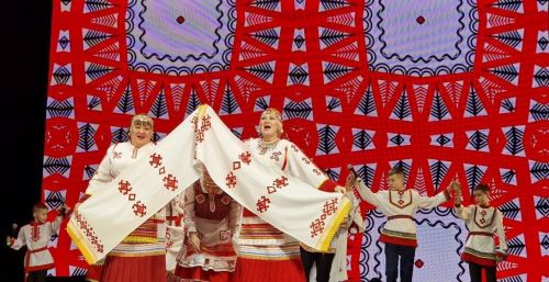 Наталья Клементьева çемье конкурсӗнче «Рухи Нечкэбил» номинаци çӗнтерӳçи пулса тăчӗ