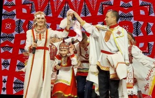 Наталья Клементьева çемье конкурсӗнче «Рухи Нечкэбил» номинаци çӗнтерӳçи пулса тăчӗ