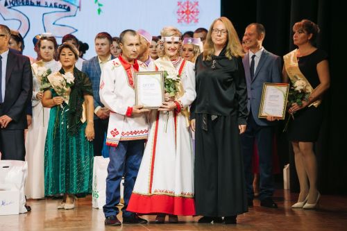 Наталья Клементьева çемье конкурсӗнче «Рухи Нечкэбил» номинаци çӗнтерӳçи пулса тăчӗ