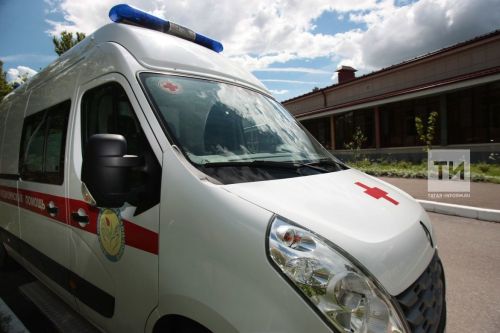 Чирлӗ ачана больницăна хуман