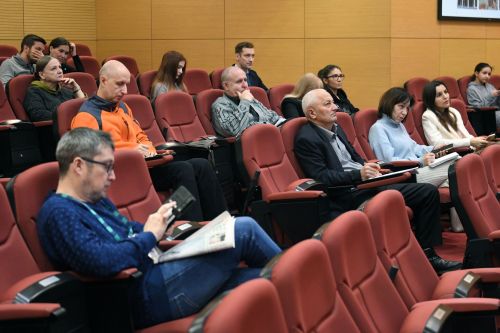 Правительство Çуртӗнче Наци культурисемпе йăлисен çулталăкӗн пӗтӗмлетӗвӗсене турӗç. Çитес çула вара ал ӗç ăстисен çыравне ирттерме палăртса хунă