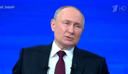 Раççей Президентне Владимир Путина çӗршывра пурăнакансем кăна мар тӗнче те хăлха тăратса итлерӗ