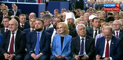 Раççей Федерацийӗн Президенчӗ Владимир Путин: «Эпир хамăрăн ачасене Анăç витӗмӗнчен хӳтӗлеме тивӗç, хӳтӗлӗпӗр те»