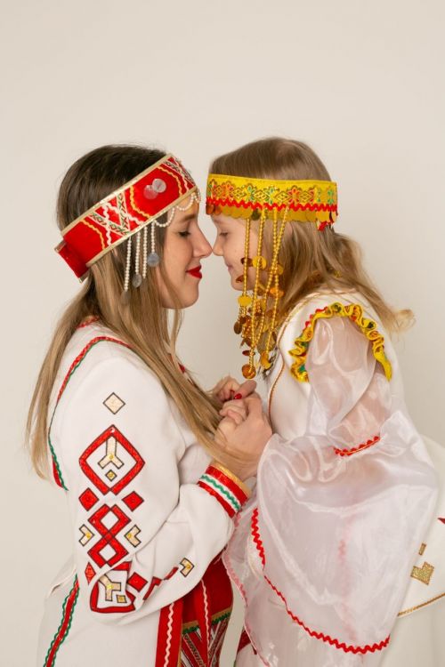 Тукай районӗнче пурăнакан Куликовсем ачисене мӗн пӗчӗкрен халăх йăли-йӗркипе паллаштараççӗ