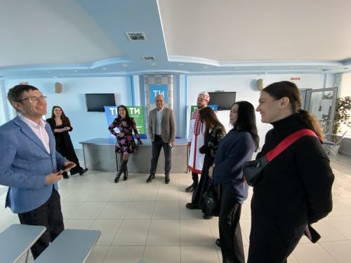 Хусанта иртнӗ эрнекун чăваш блогерӗсем тутар ӗçтешӗсемпе тӗл пулчӗç
