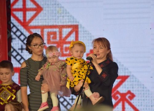 Чăваш Ен Пуçлăхӗ çуралнă ачасене парнесем парӗ