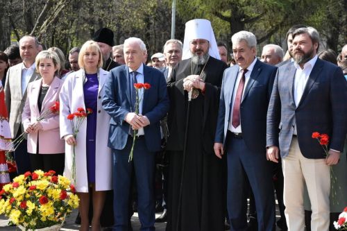 Шупашкарта халăхăмăрăн аслă патриархне, паллă педагога, православи миссионерне И.Я.Яковлева халалланă митинг пулчӗ