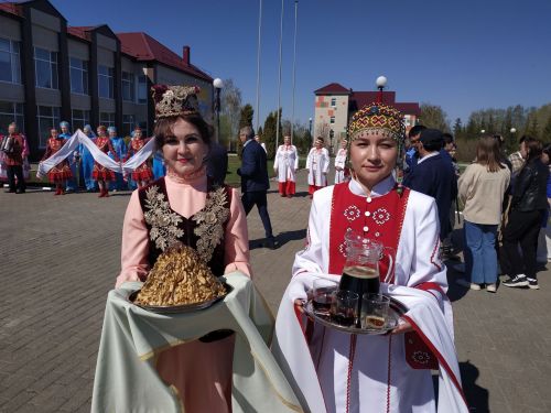 Кăнна Кушкине Иван Яковлевăн кӗçӗн мăнукӗсем те килчӗç