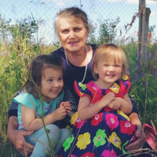 Мария Дмитриевна СОЛЕНЦОВĂНА çуралнă кун ячӗпе чун-чӗререн  саламлатпăр