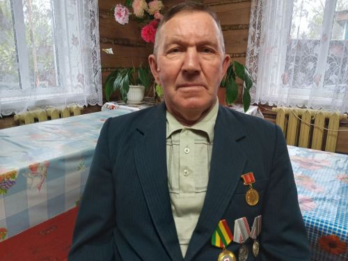 56 çул тăван хуçалăхра тăрăшнă