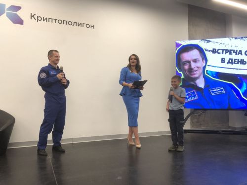 Башир Рамеев ячӗллӗ ИТ-паркра космонавтпа тӗлпулу иртрӗ