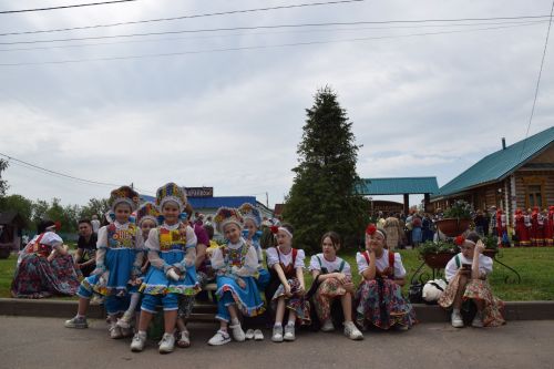 «КАРАВОНА» 180КОЛЛЕКТИВ ХУТШĂНЧӖ