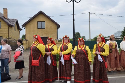 «КАРАВОНА» 180КОЛЛЕКТИВ ХУТШĂНЧӖ