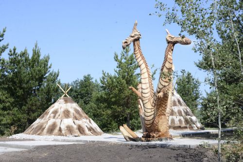 Хӗл Мучи, чесбол, упа, пукане театрӗ