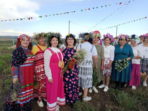 Апас районӗнчи чăвашсем халăх культурине аталантараççӗ