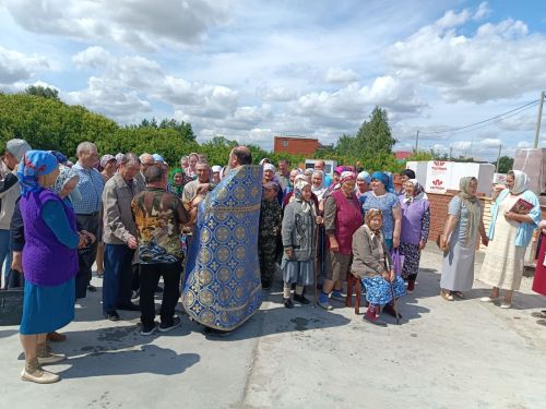 Стройка пӗр кун та чарăнса тăман