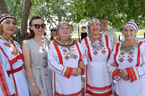 Уяв «Сувартан» пуҫланчӗ