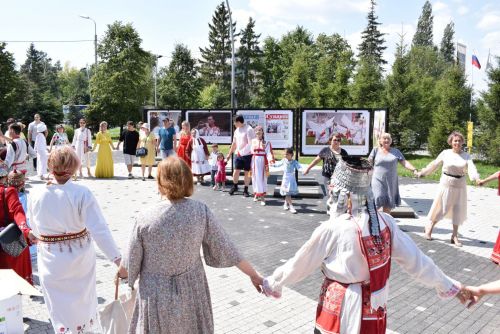 «Сувар» хаçат редакцийӗ Хусанта Медиа-Уяв ирттерчӗ