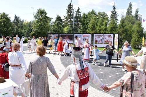 «Сувар» хаçат редакцийӗ Хусанта Медиа-Уяв ирттерчӗ