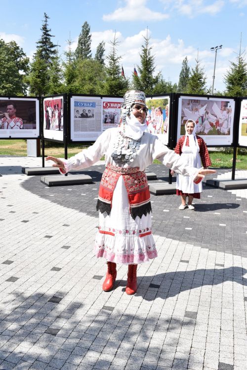 «Сувар» хаçат редакцийӗ Хусанта Медиа-Уяв ирттерчӗ